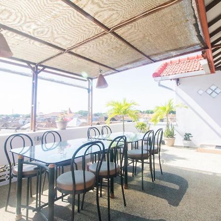Reddoorz Near Pantai Boom Hotell Banyuwangi  Exteriör bild