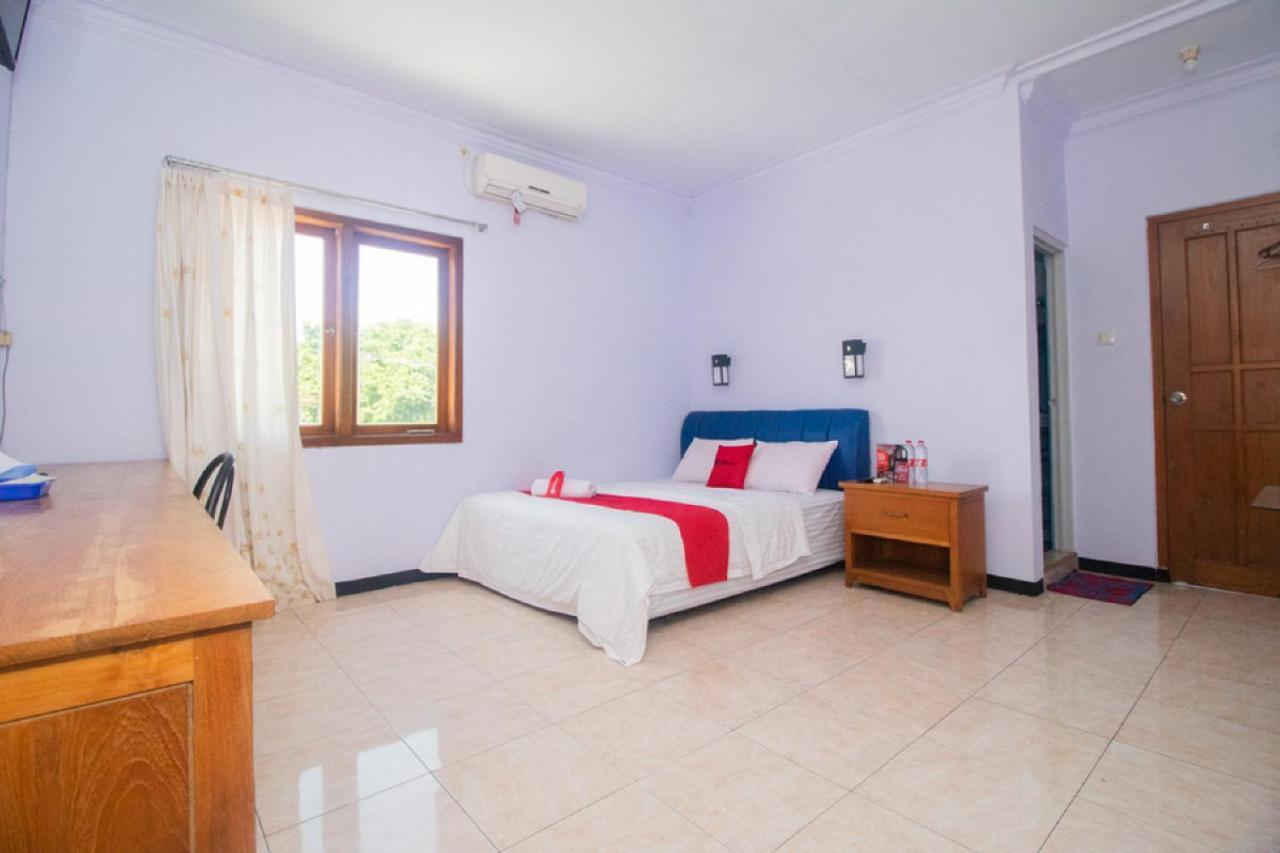 Reddoorz Near Pantai Boom Hotell Banyuwangi  Exteriör bild