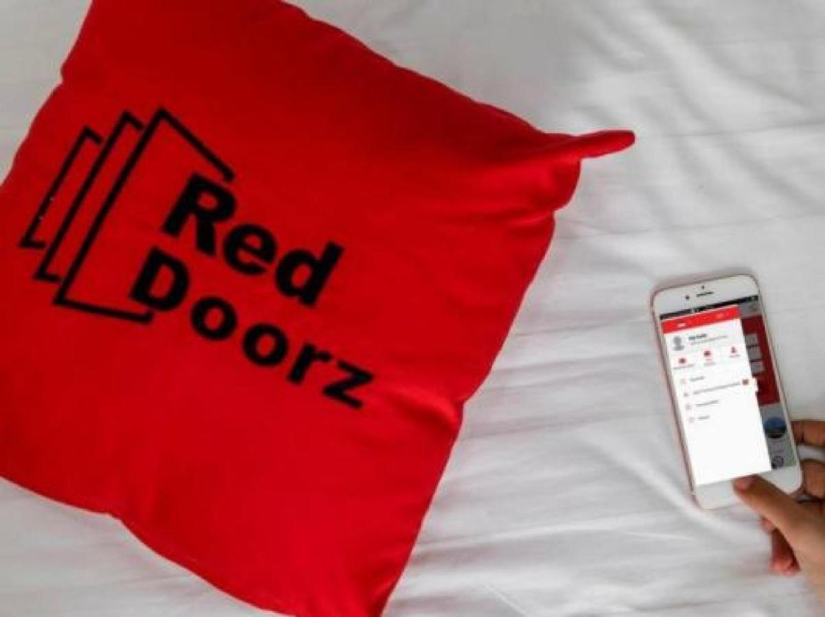 Reddoorz Near Pantai Boom Hotell Banyuwangi  Exteriör bild