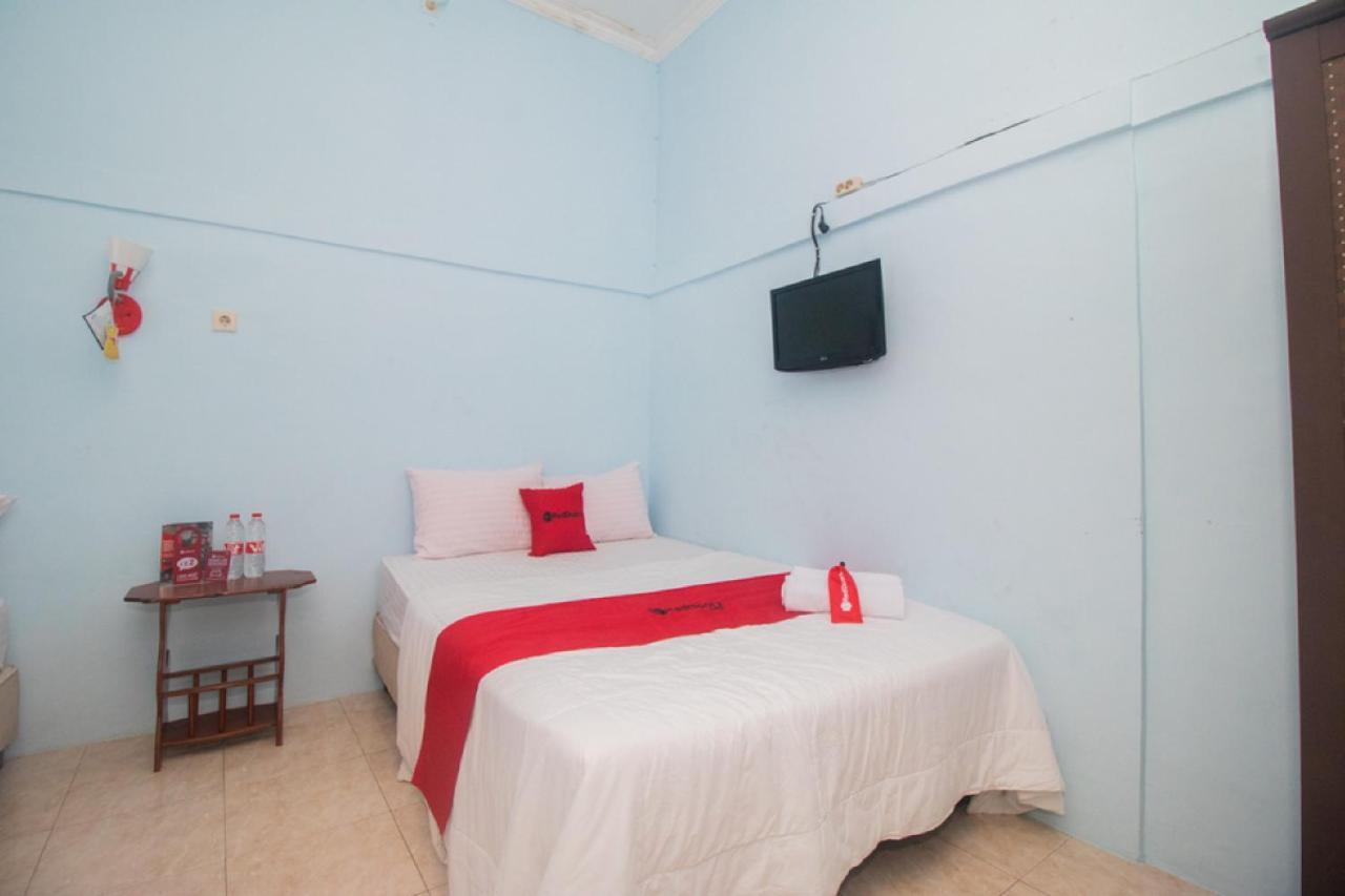 Reddoorz Near Pantai Boom Hotell Banyuwangi  Exteriör bild