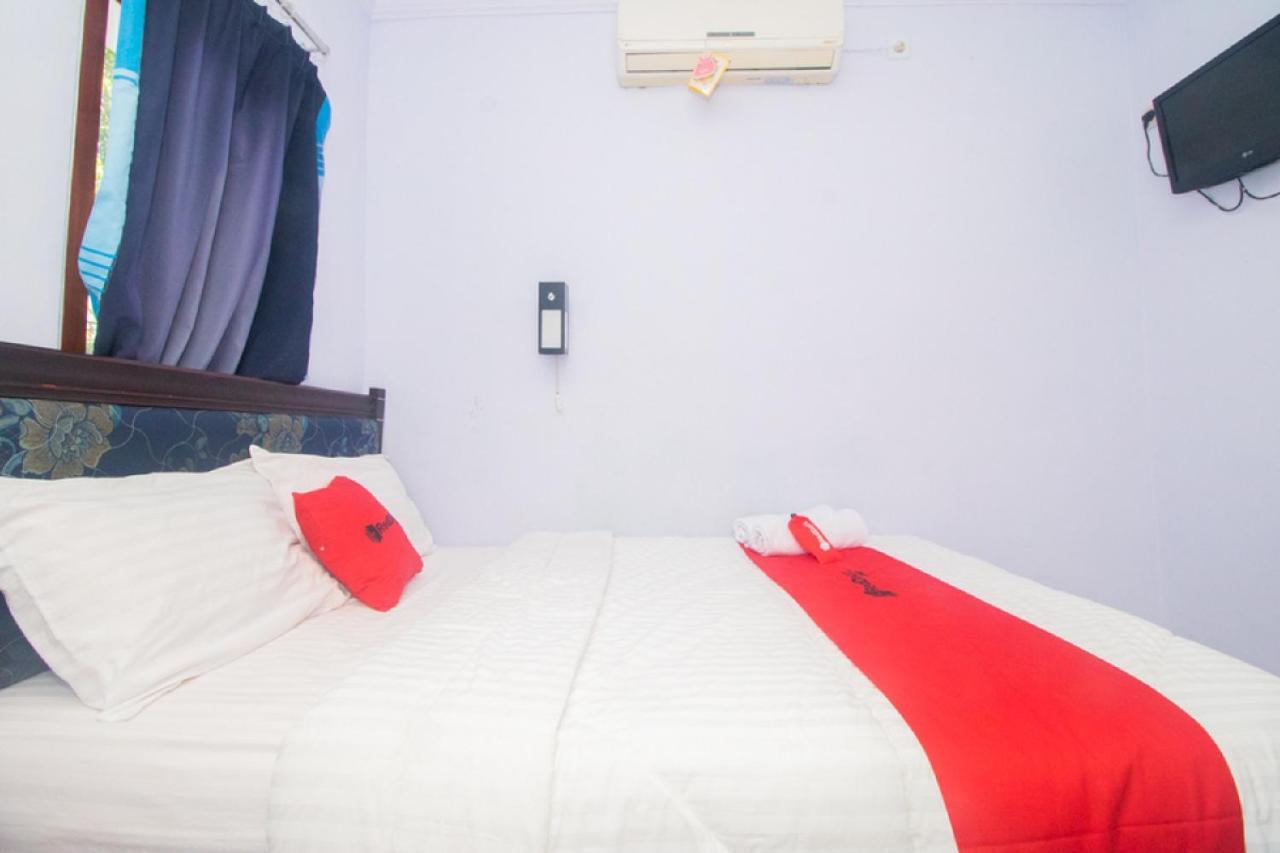 Reddoorz Near Pantai Boom Hotell Banyuwangi  Exteriör bild