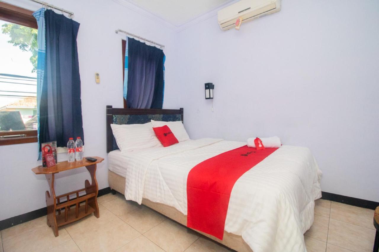 Reddoorz Near Pantai Boom Hotell Banyuwangi  Exteriör bild